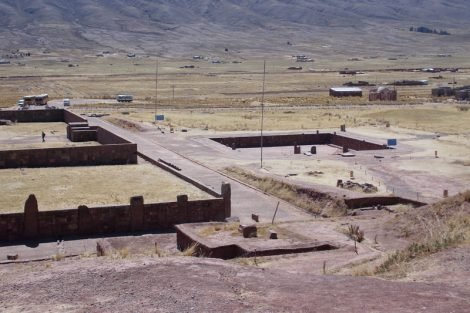 Templo submerso de Tiwanaku / Tiahuanaco