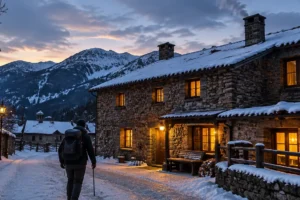Albergue de pedra em vilarejo com neve: albergues no inverno do Caminho de Santiago