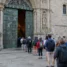 Peregrinos na fila da Porta Santa de Santiago de Compostela
