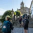 Peregrinos na escadaria de Sarria antes de começar o Caminho