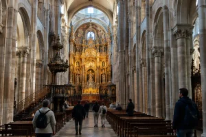 Nave românica e altar barroco: como visitar a Catedral de Santiago no Ano Santo